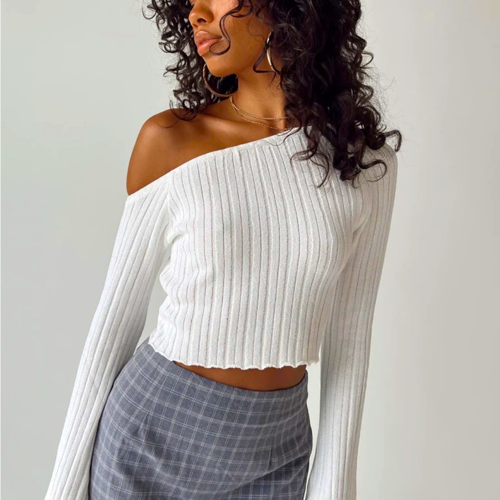 Princess Polly Off the shoulder knit top - Never Worn